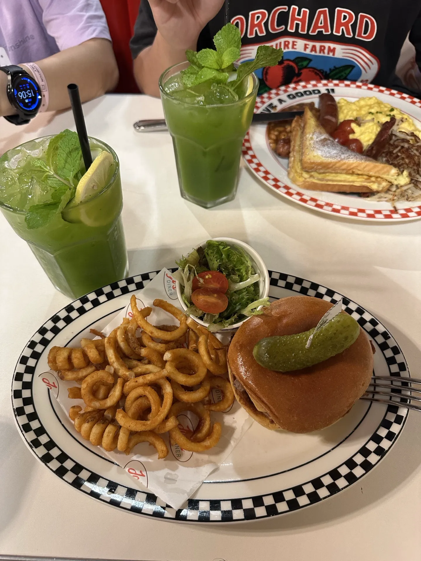 Joji’s Diner