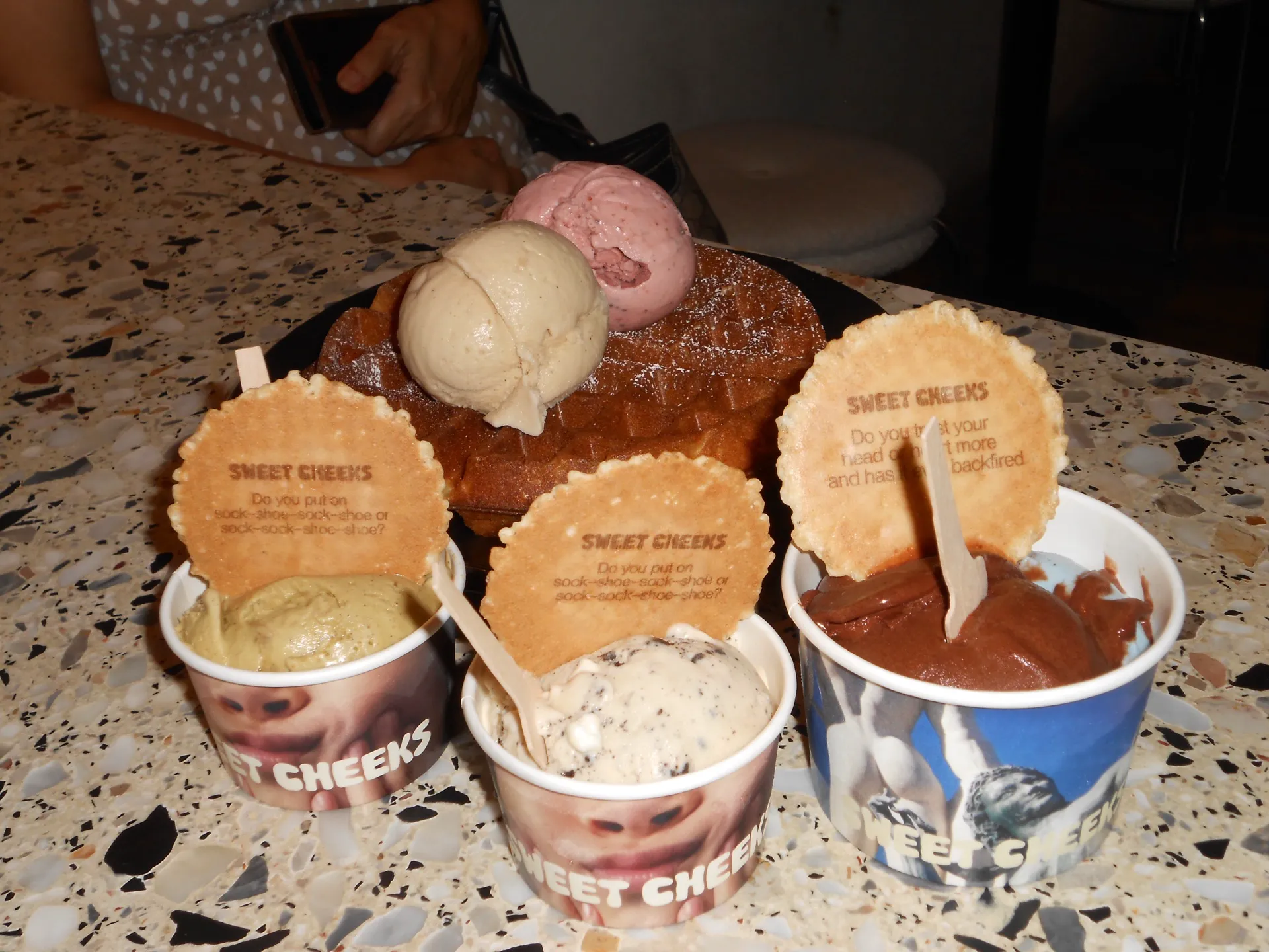 🍑 Ice cream fix @ sweet cheeks